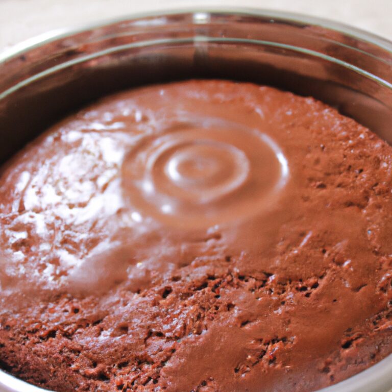 Receita do Bolo de Chocolate Gelado: Aprenda a Fazer o Doce mais Delicioso do Mundo!
